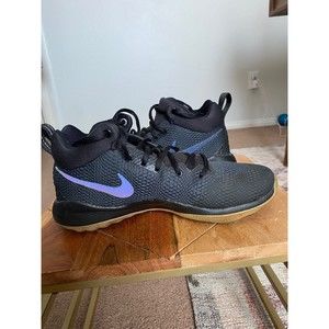 Men's Nike Zoom Rev black with purple swoosh Size 7.5